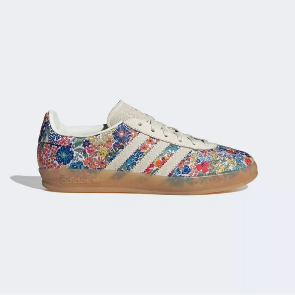 NWT Never worn/tried on. Adidas Gazelle x Liberty London. Women’s  9.5 men’s 8.5